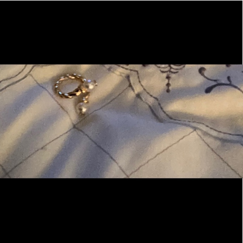 ✺✺ AUTHENTIC TORY BURCH ROLLED PEARL LOGO RING   ✺✺